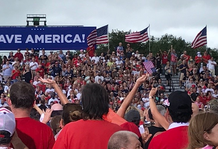 TRUMP RALLY: Photos from Sarasota — 20,000 in Attendance at 3 PM for 8 ...