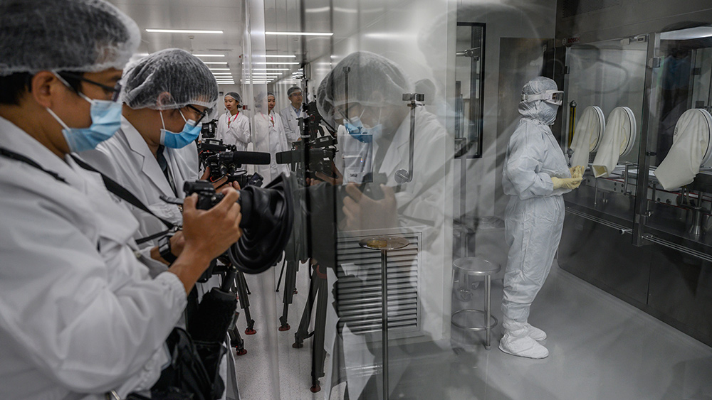 Image: Drs. Peter Daszak and Anthony Fauci must be ARRESTED, as new intel emerges documenting planned coronavirus enhancement and deployment