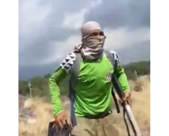 CAUGHT ON VIDEO: MS13 Terrorists Ambush and Rob Border Network News Reporter Oscar “El Blue” Ramirez During Live-Stream Report