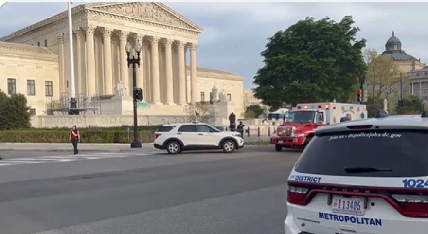 Update: Man Who Lit Himself on Fire in Front of Supreme Court Has Died ...