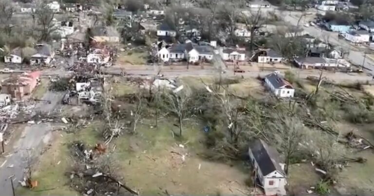 Tornadoes Rip Through Southeastern States, at Least 8 Killed (Video ...