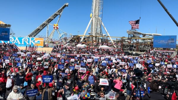 WATCH LIVE: President Trump Speaks to MASSIVE Crowd of Estimated 80,000 ...