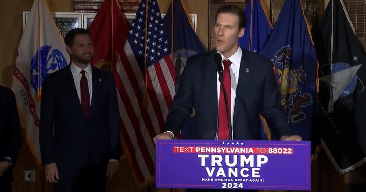 Green Beret DESTROYS Stolen Valor Tim Walz For 7 Minutes Straight at Trump-Vance Event (VIDEO) | The Gateway Pundit