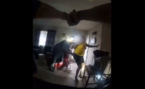 HERO: Bodycam Footage Captures the Moment an Indianapolis Police Officer Guns Down Thug After He Catches Him Holding a Helpless Female at Knifepoint (VIDEO) | The Gateway Pundit