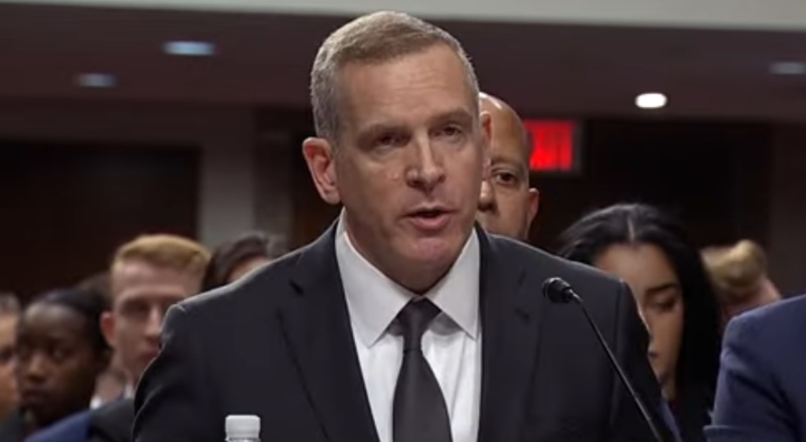 Acting FBI Director Abruptly Announces Retirement as Trump Takes Office | The Gateway Pundit